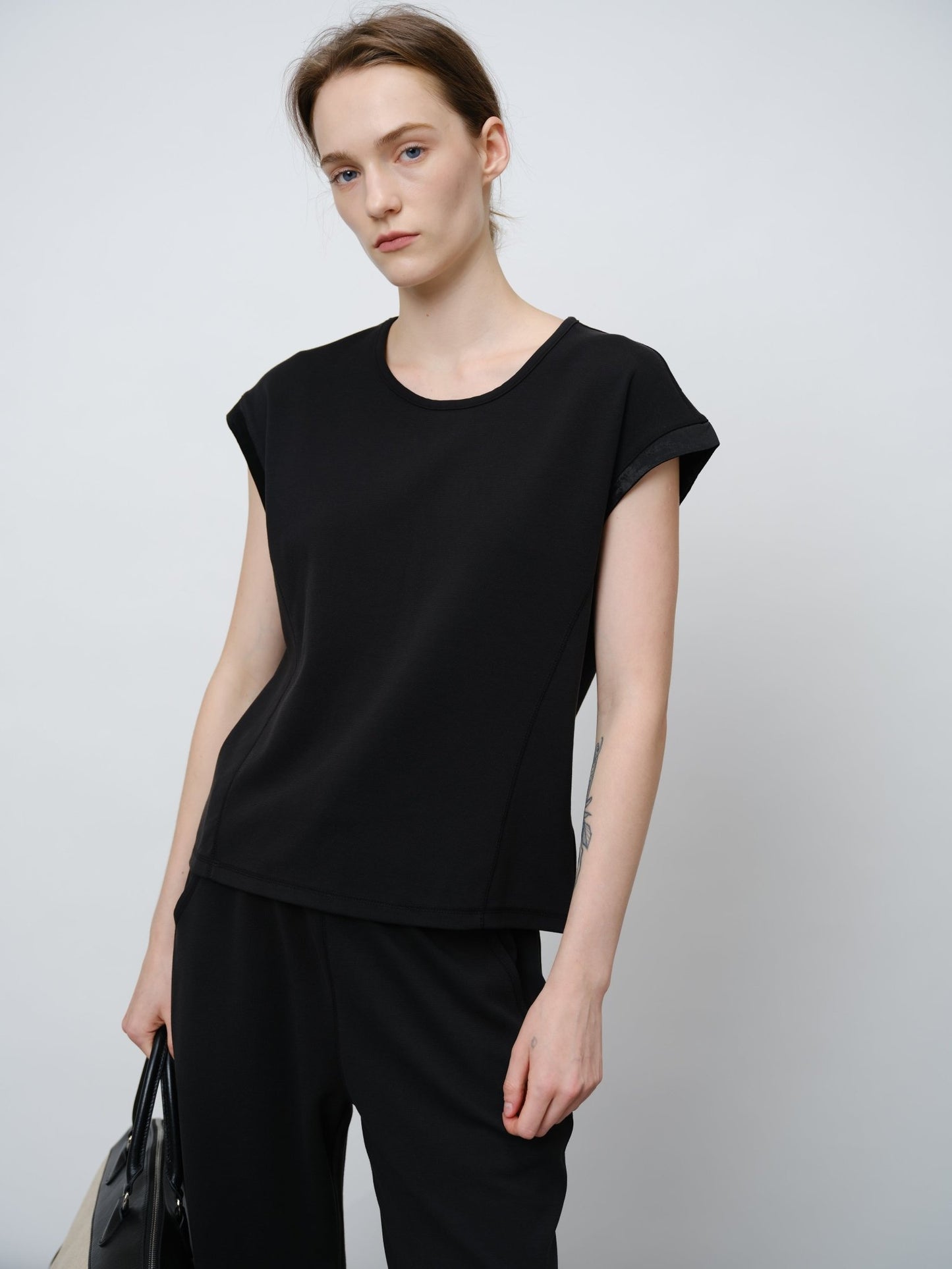 Fluttering Short Sleeves Top - UNIQUE ATTRACTION