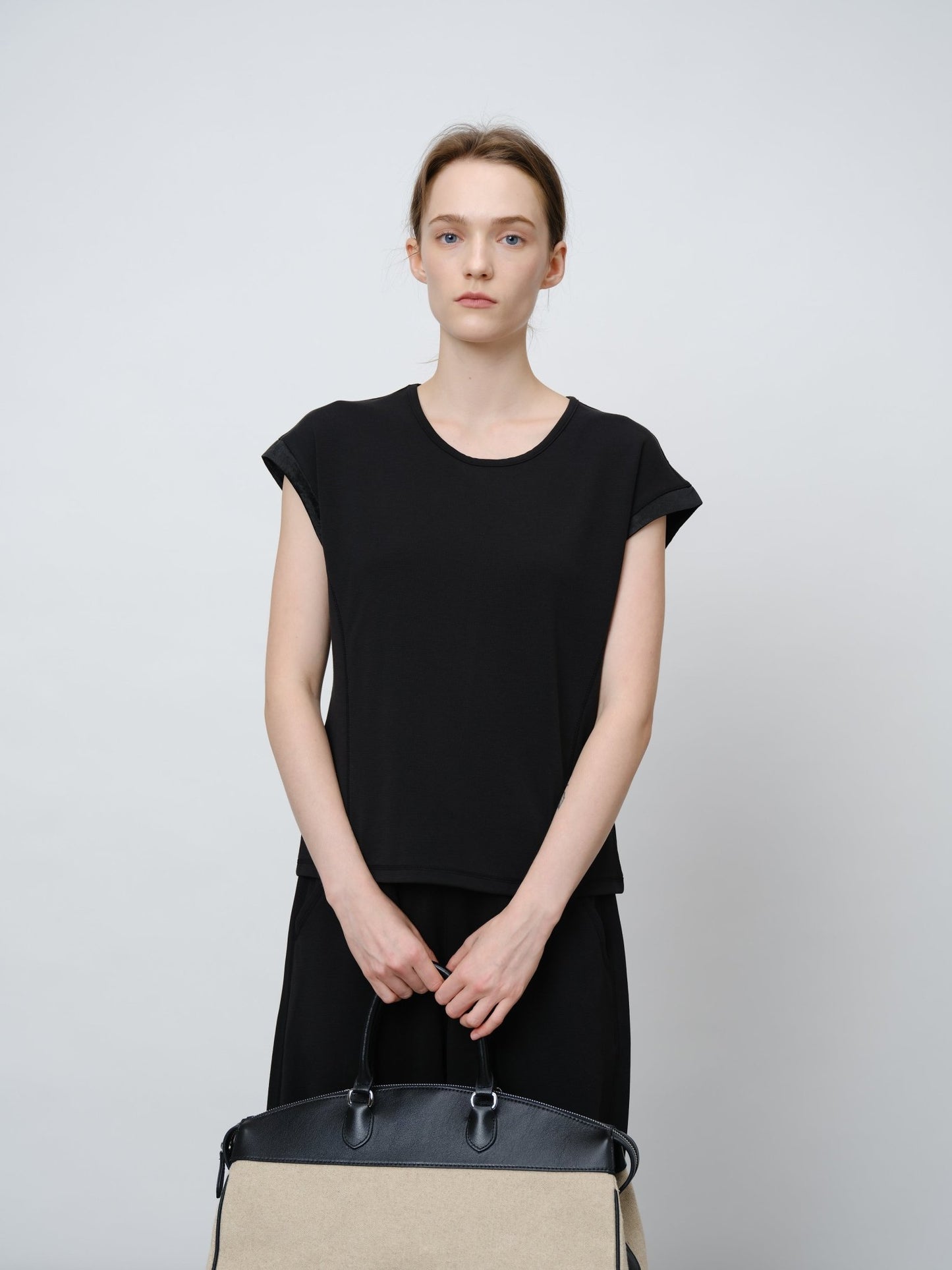 Fluttering Short Sleeves Top - UNIQUE ATTRACTION