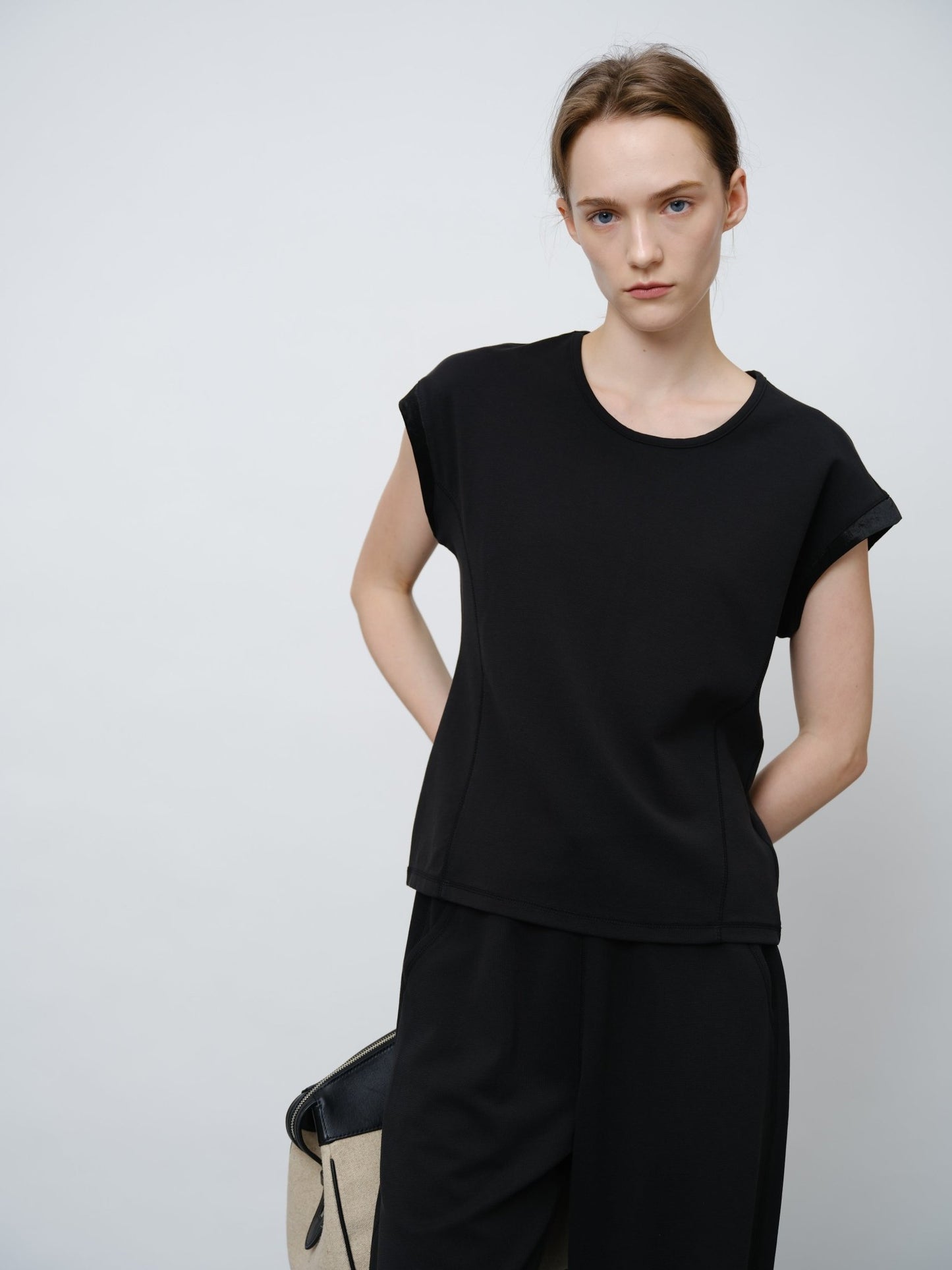 Fluttering Short Sleeves Top - UNIQUE ATTRACTION