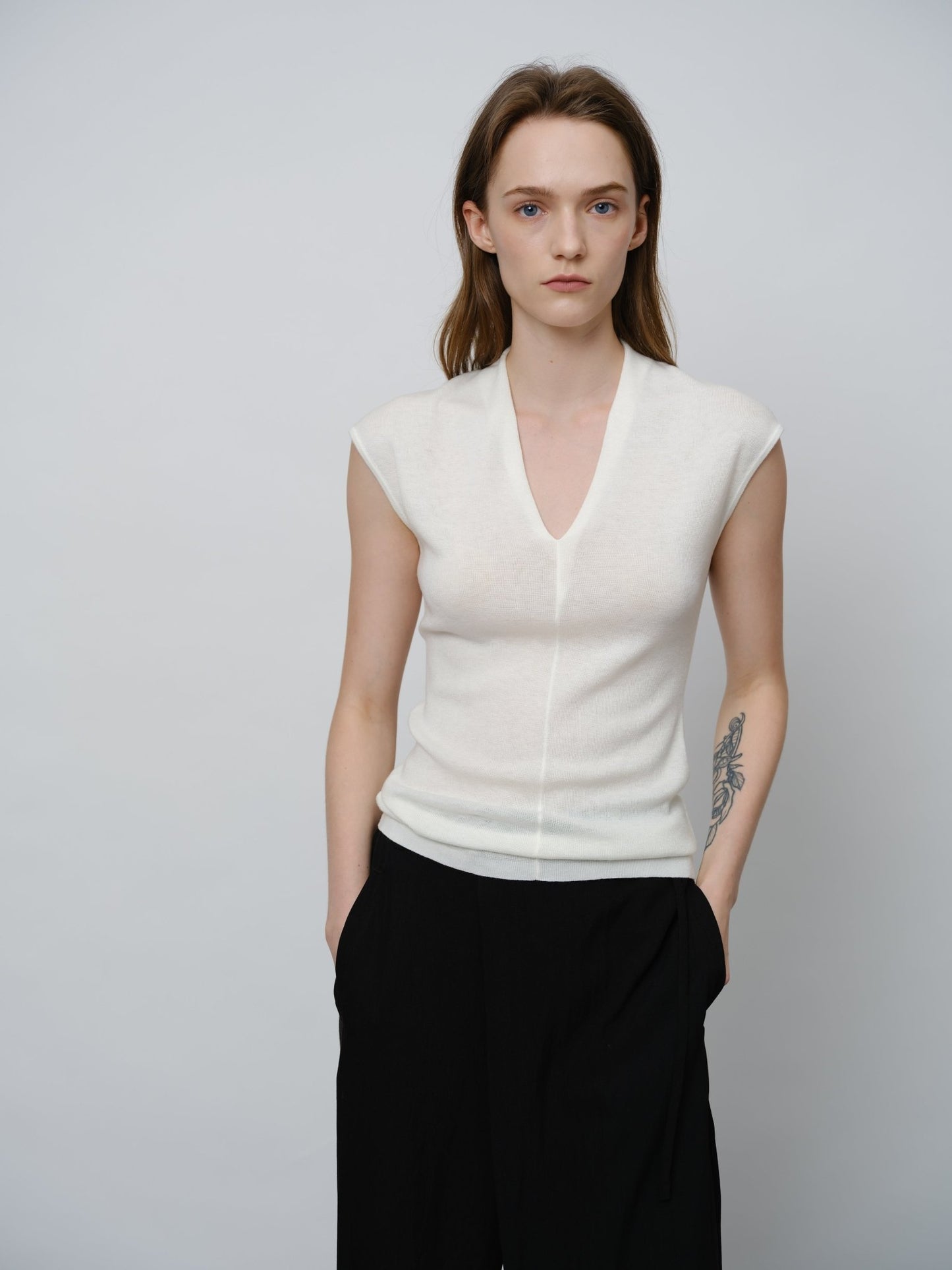 Slim - Fit V - Neck Sweater - UNIQUE ATTRACTION