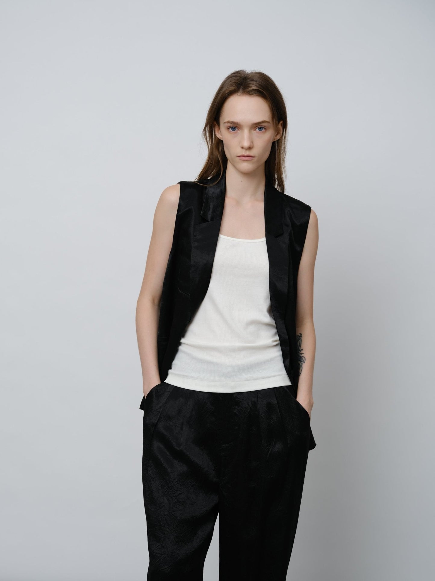 Tailored Vest - UNIQUE ATTRACTION