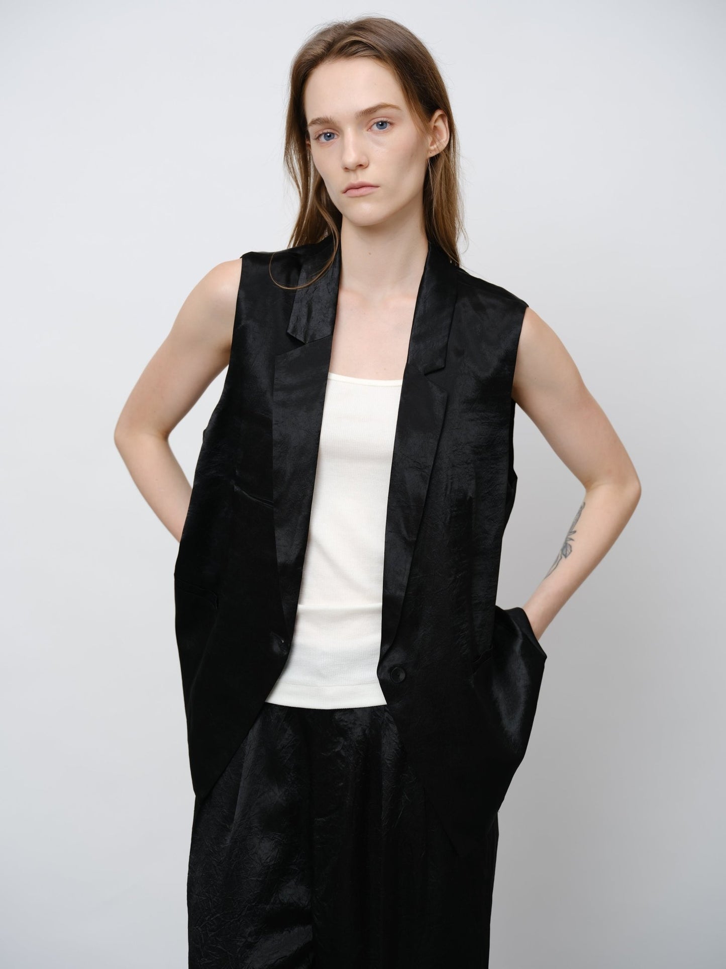 Tailored Vest - UNIQUE ATTRACTION