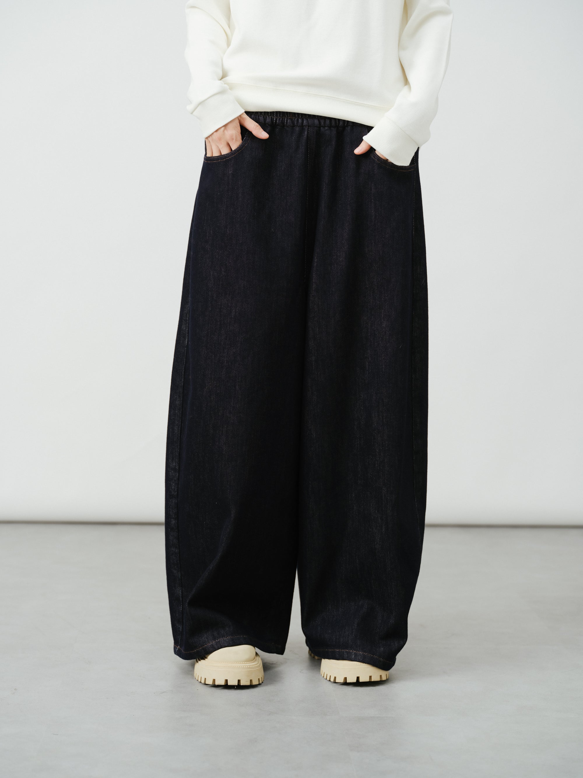Full Elastic Waist Wide-Leg Jeans
