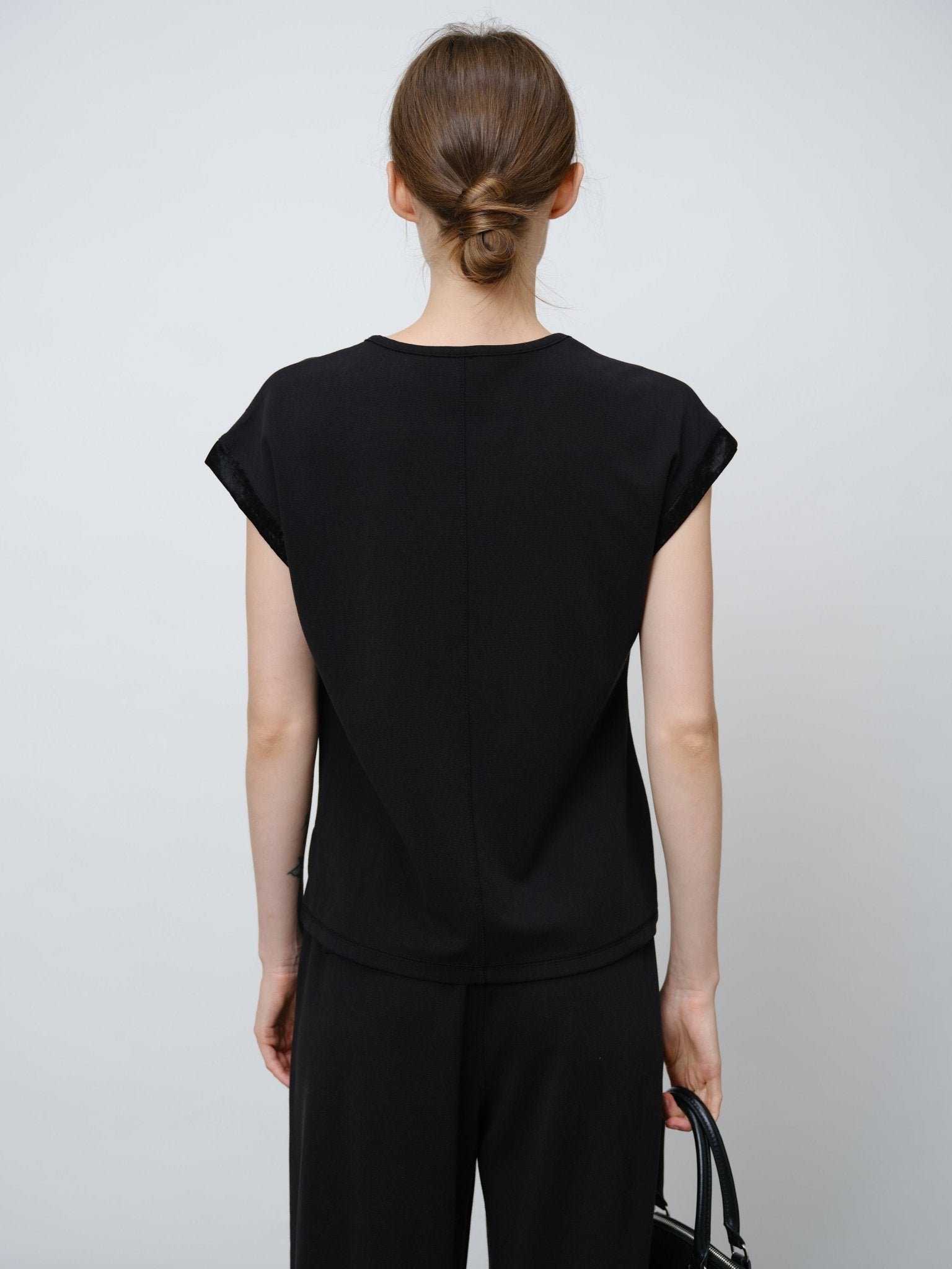 Fluttering Short Sleeves Top - UNIQUE ATTRACTION