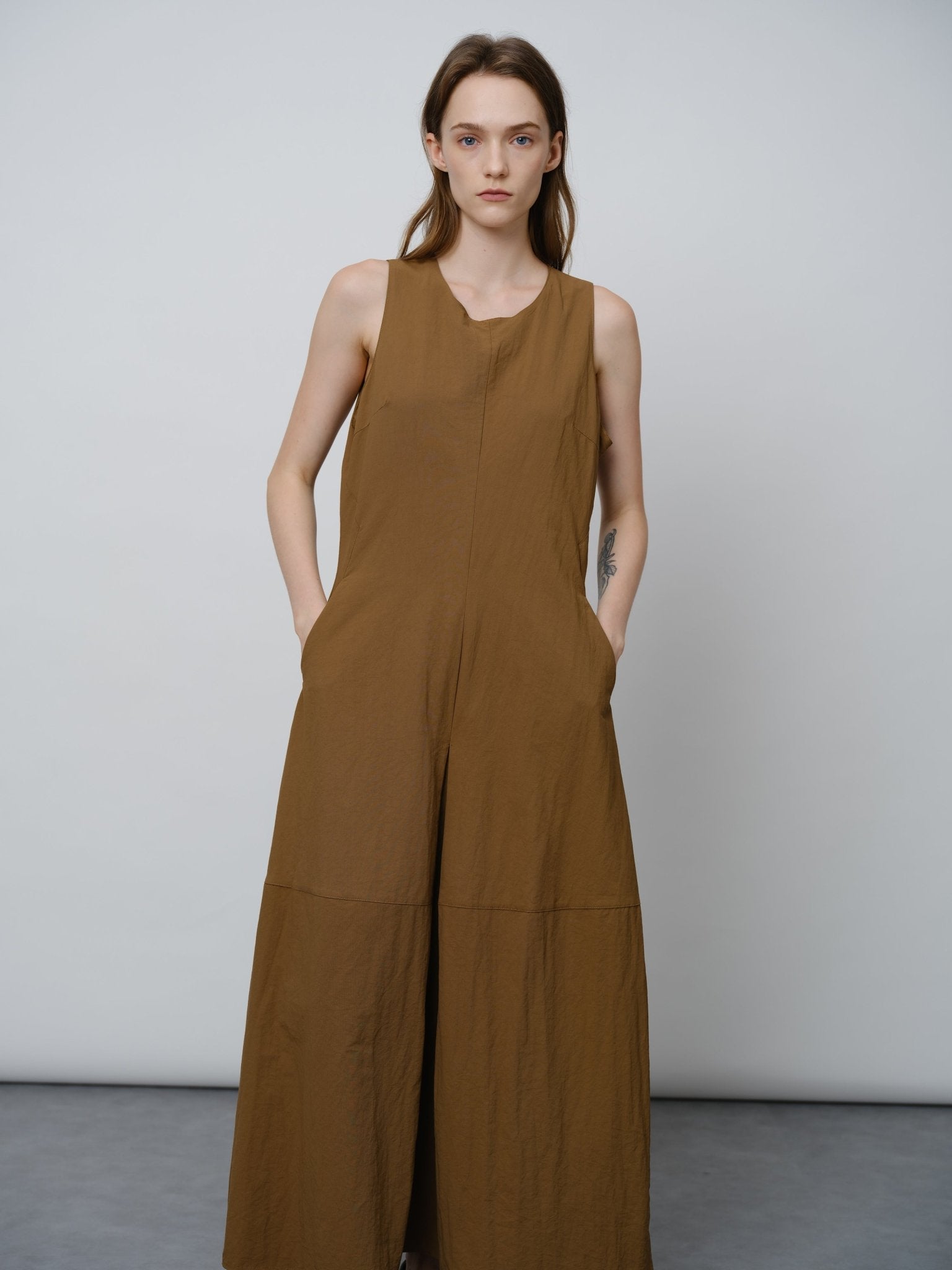 Minimalist Sleeveless Dress - UNIQUE ATTRACTION