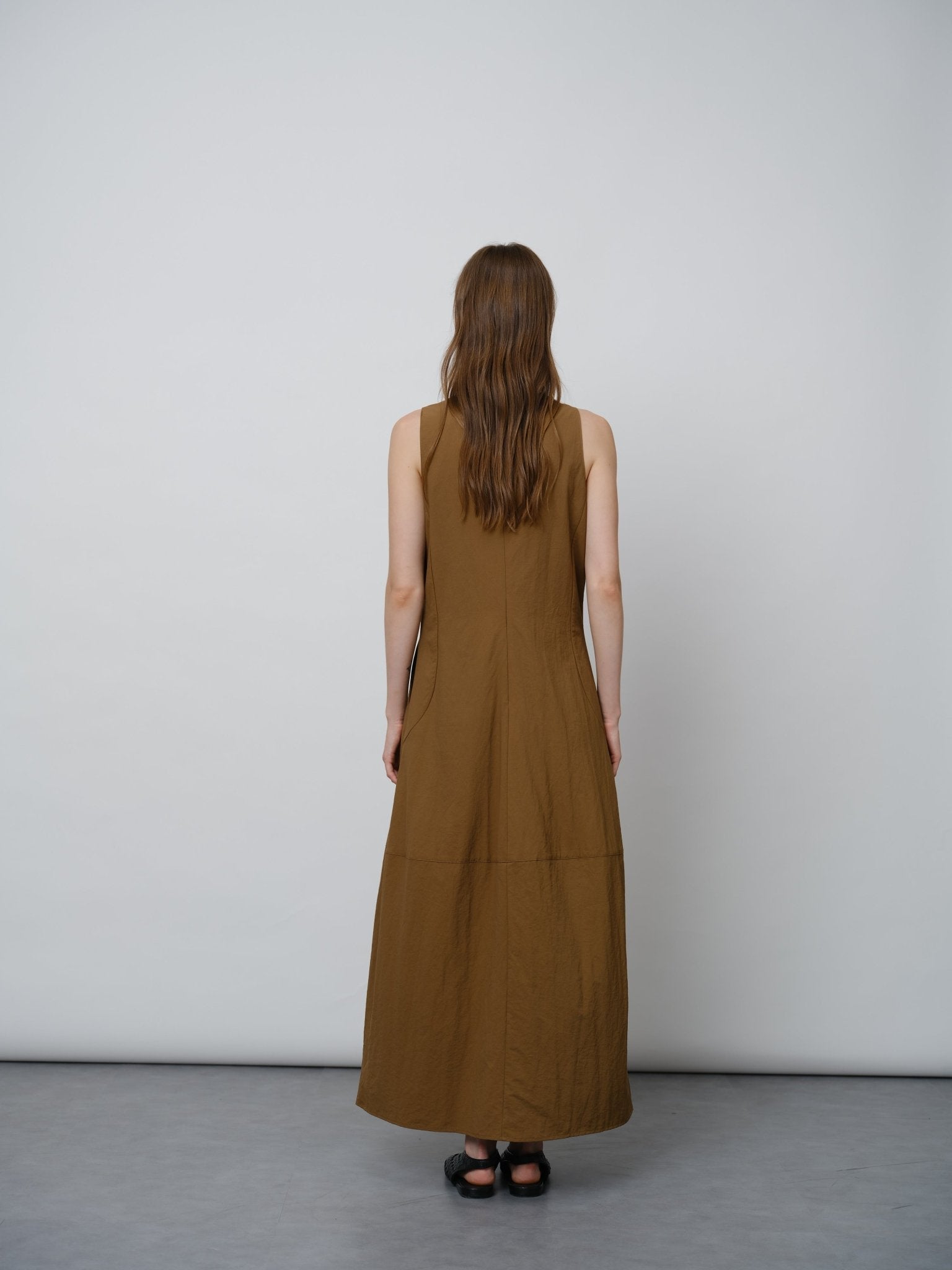 Minimalist Sleeveless Dress - UNIQUE ATTRACTION