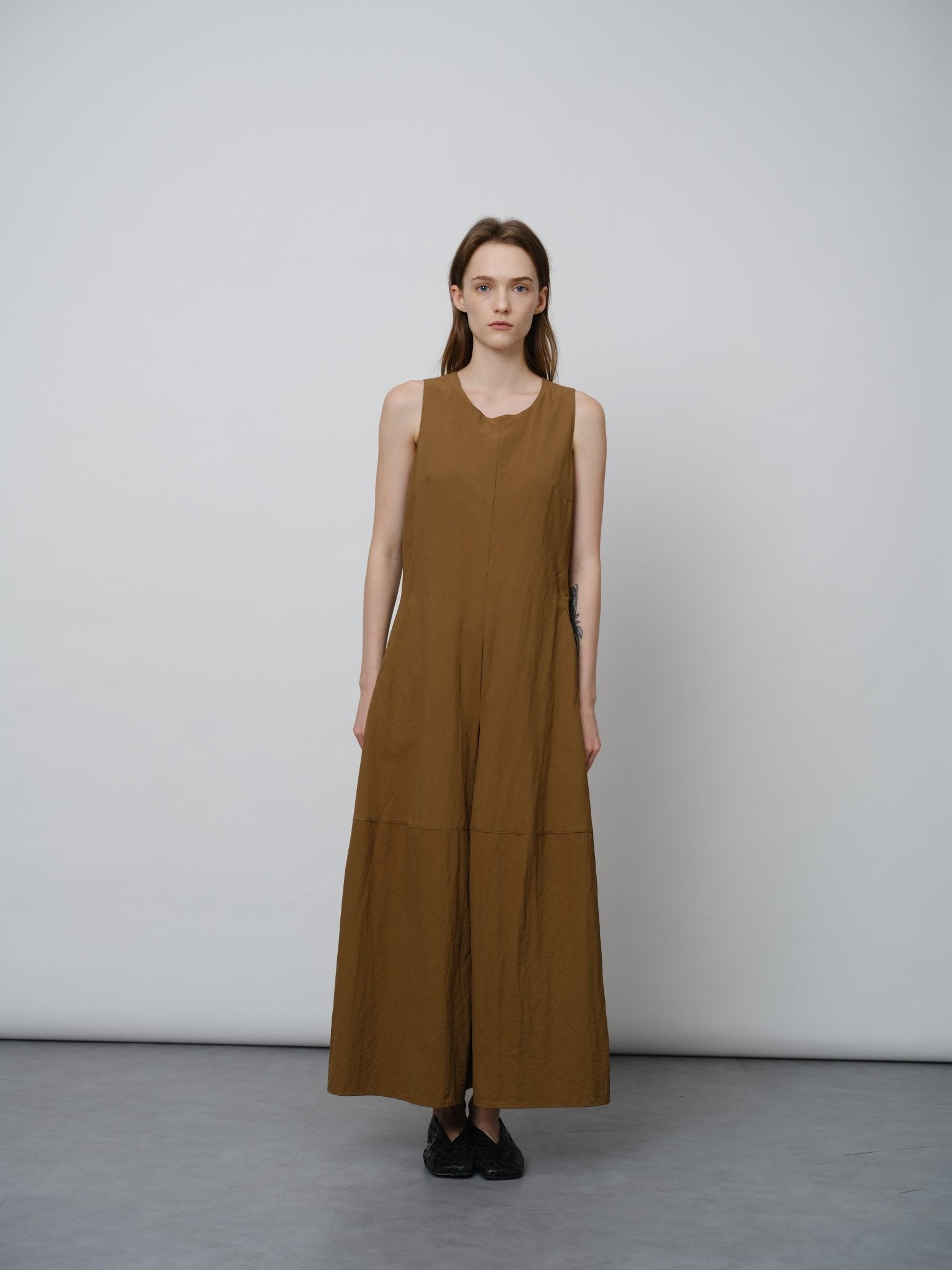 Minimalist Sleeveless Dress - UNIQUE ATTRACTION