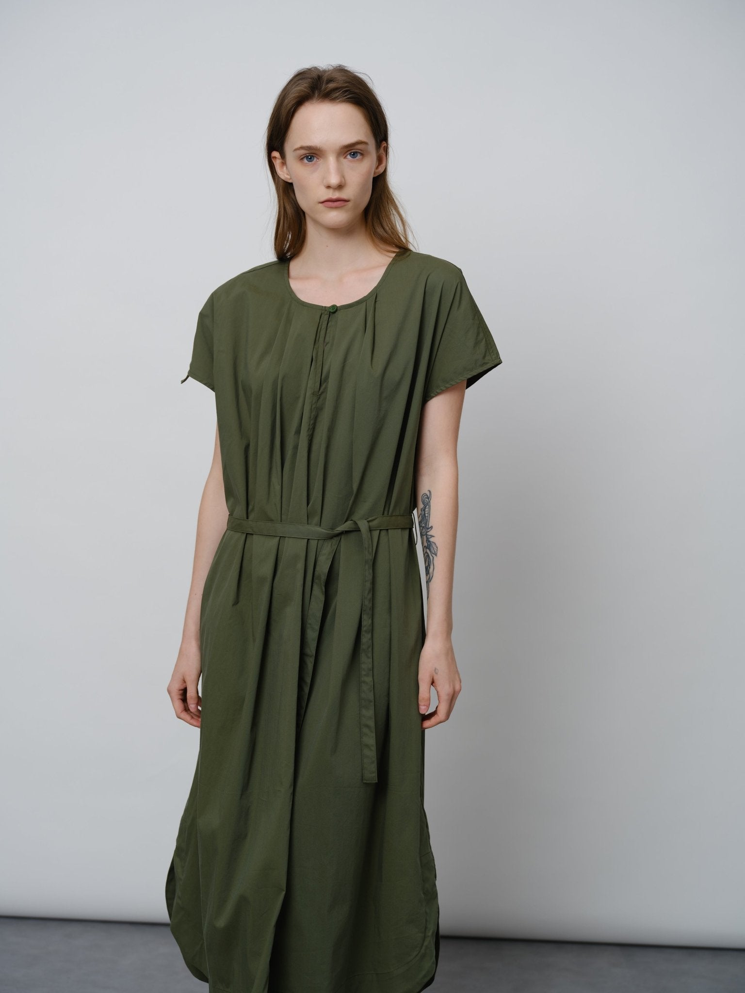 Relaxed - fit Midi Shirt Dress - UNIQUE ATTRACTION