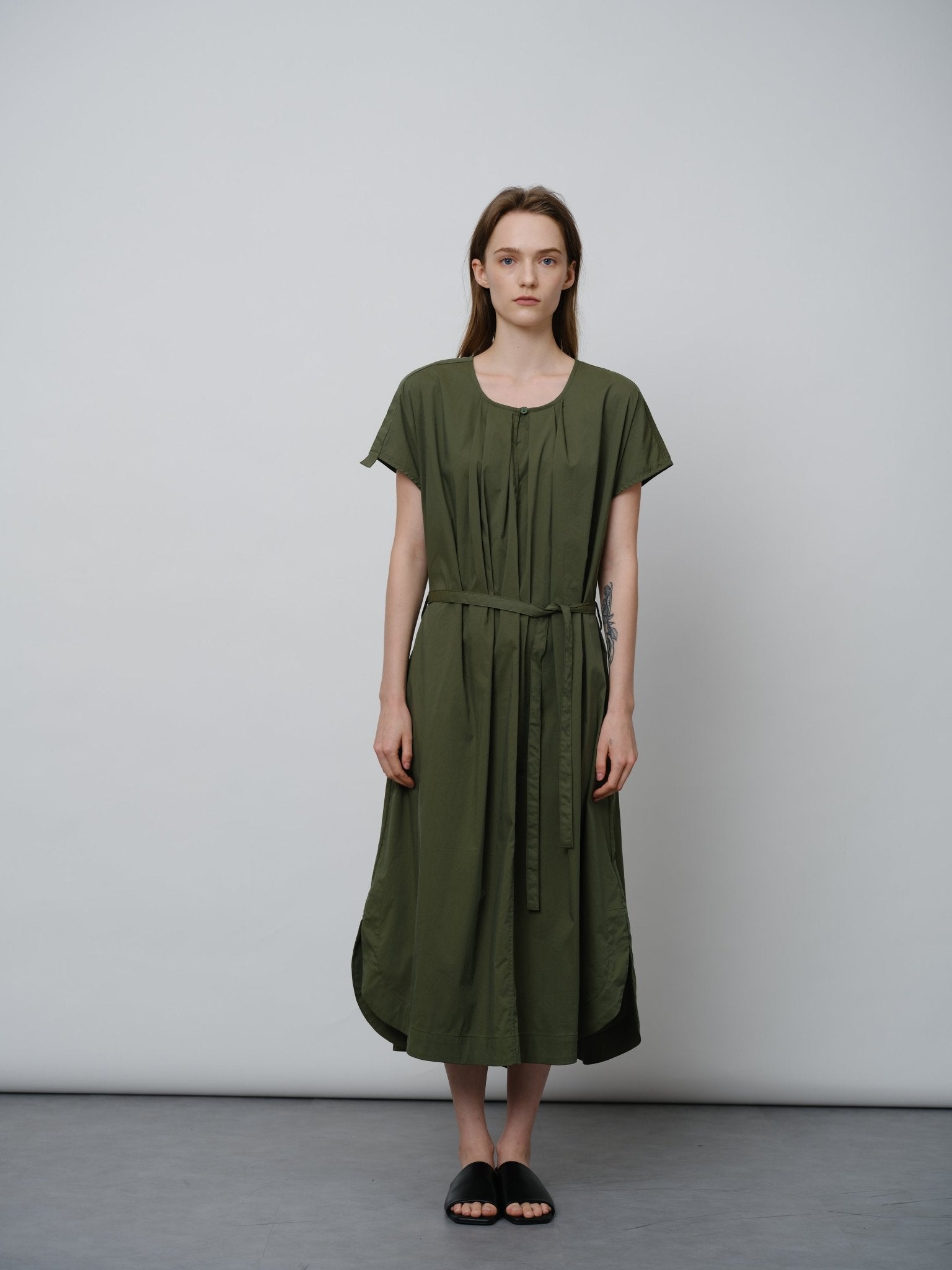 Relaxed - fit Midi Shirt Dress - UNIQUE ATTRACTION