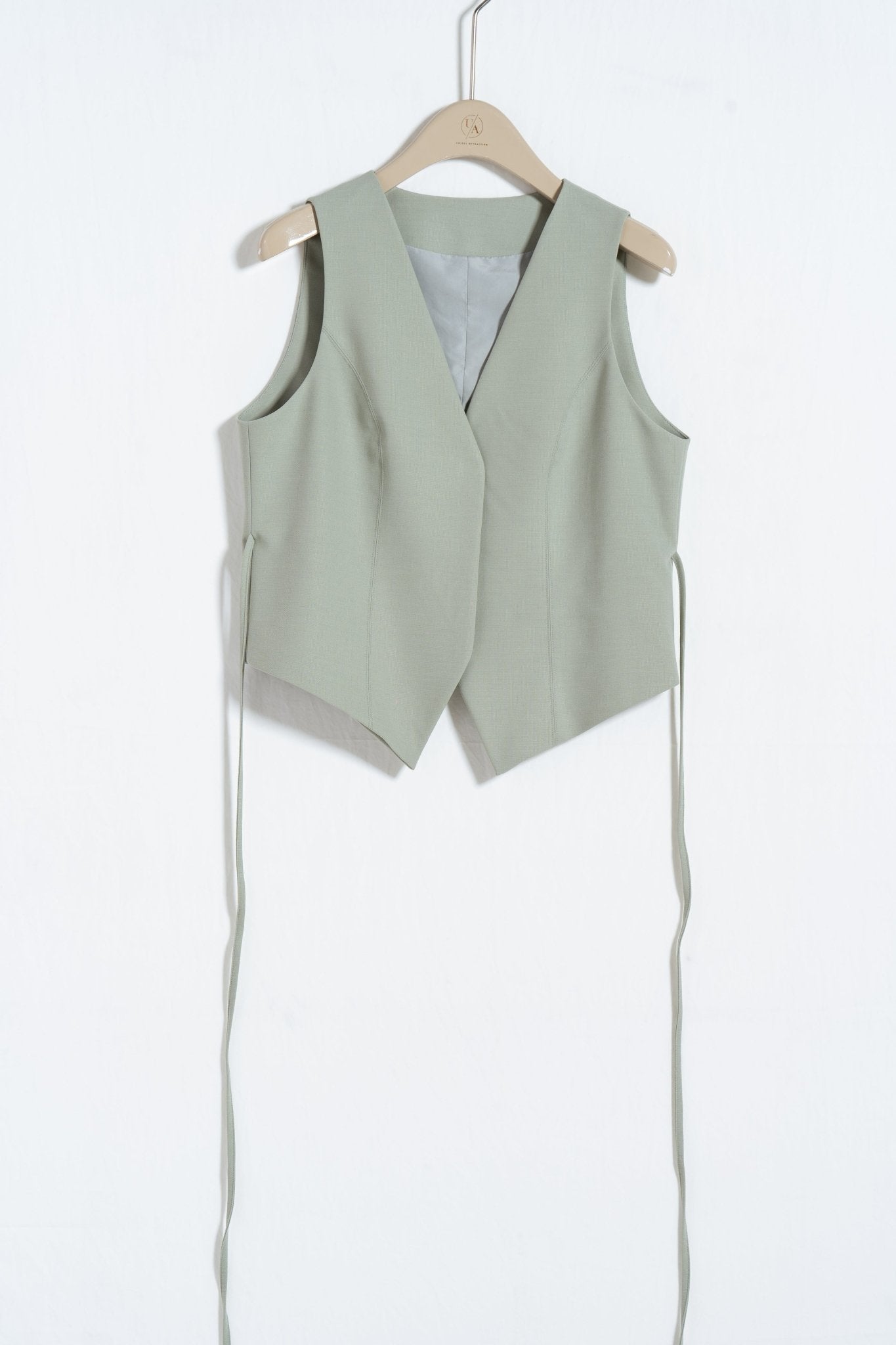 Sharp Silhouette Suit Vest - UNIQUE ATTRACTION