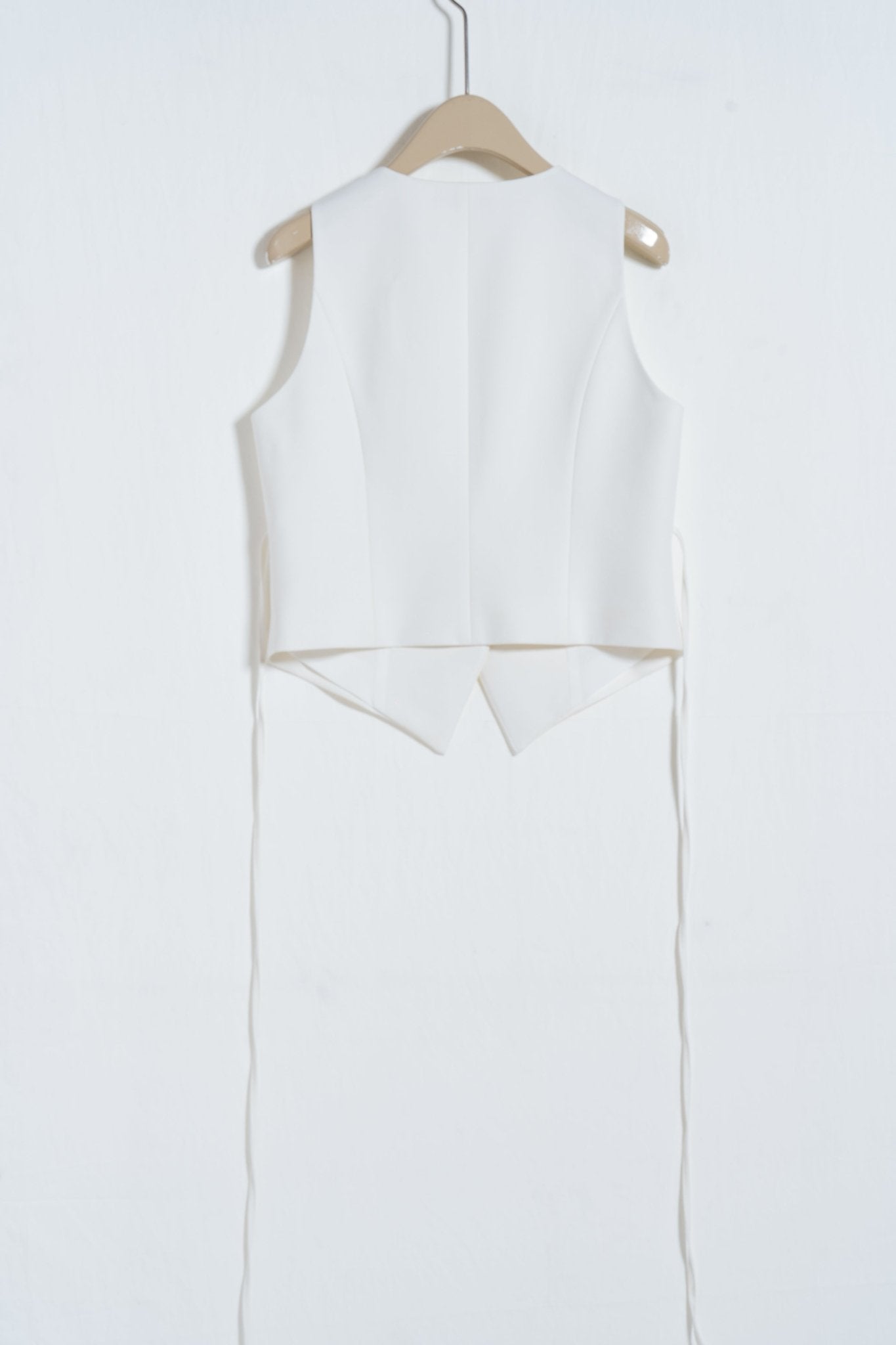 Sharp Silhouette Suit Vest - UNIQUE ATTRACTION