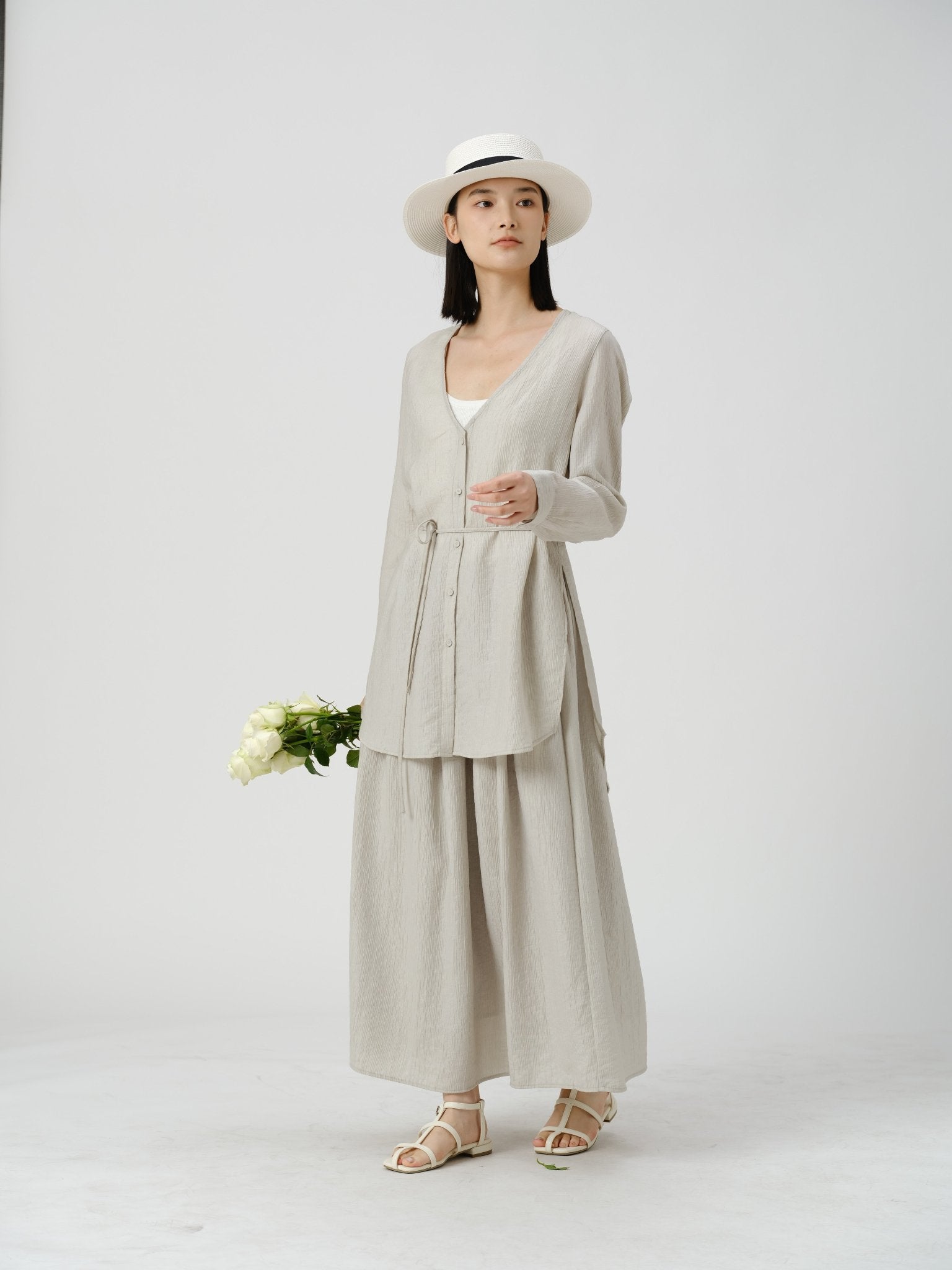Slim Silhouette Skirt - UNIQUE ATTRACTION