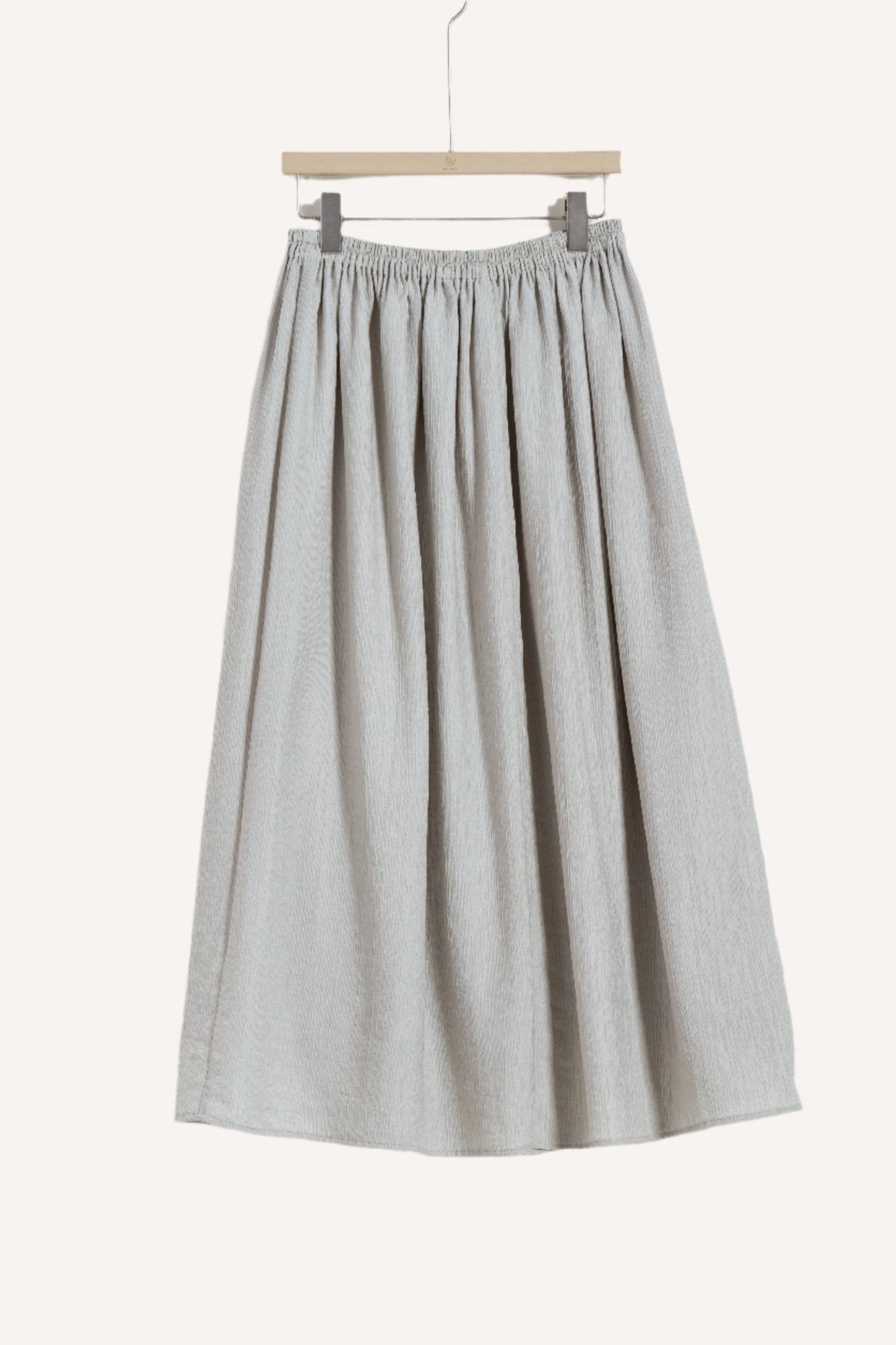 Slim Silhouette Skirt - UNIQUE ATTRACTION