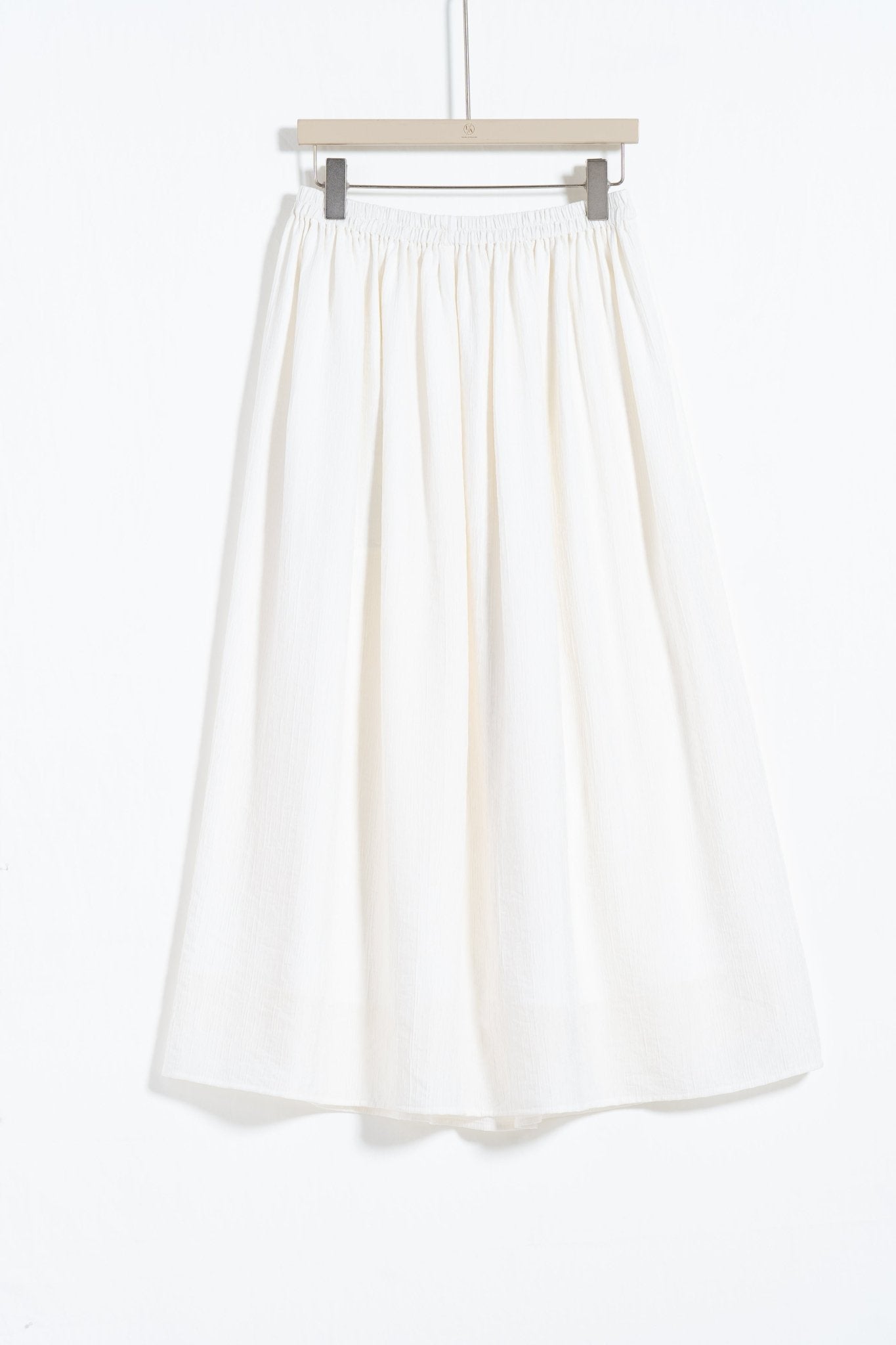 Slim Silhouette Skirt - UNIQUE ATTRACTION