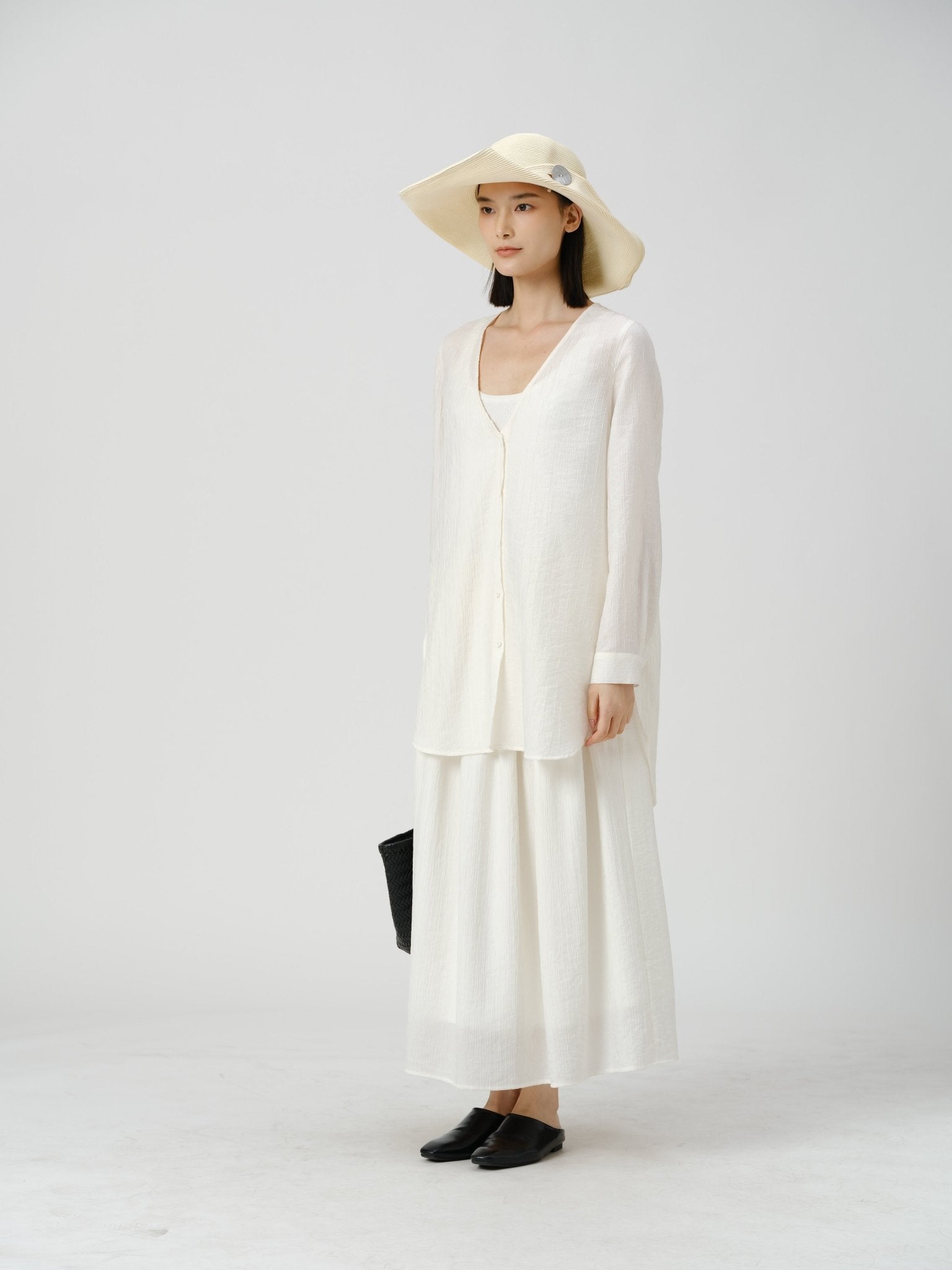 Slim Silhouette Skirt - UNIQUE ATTRACTION